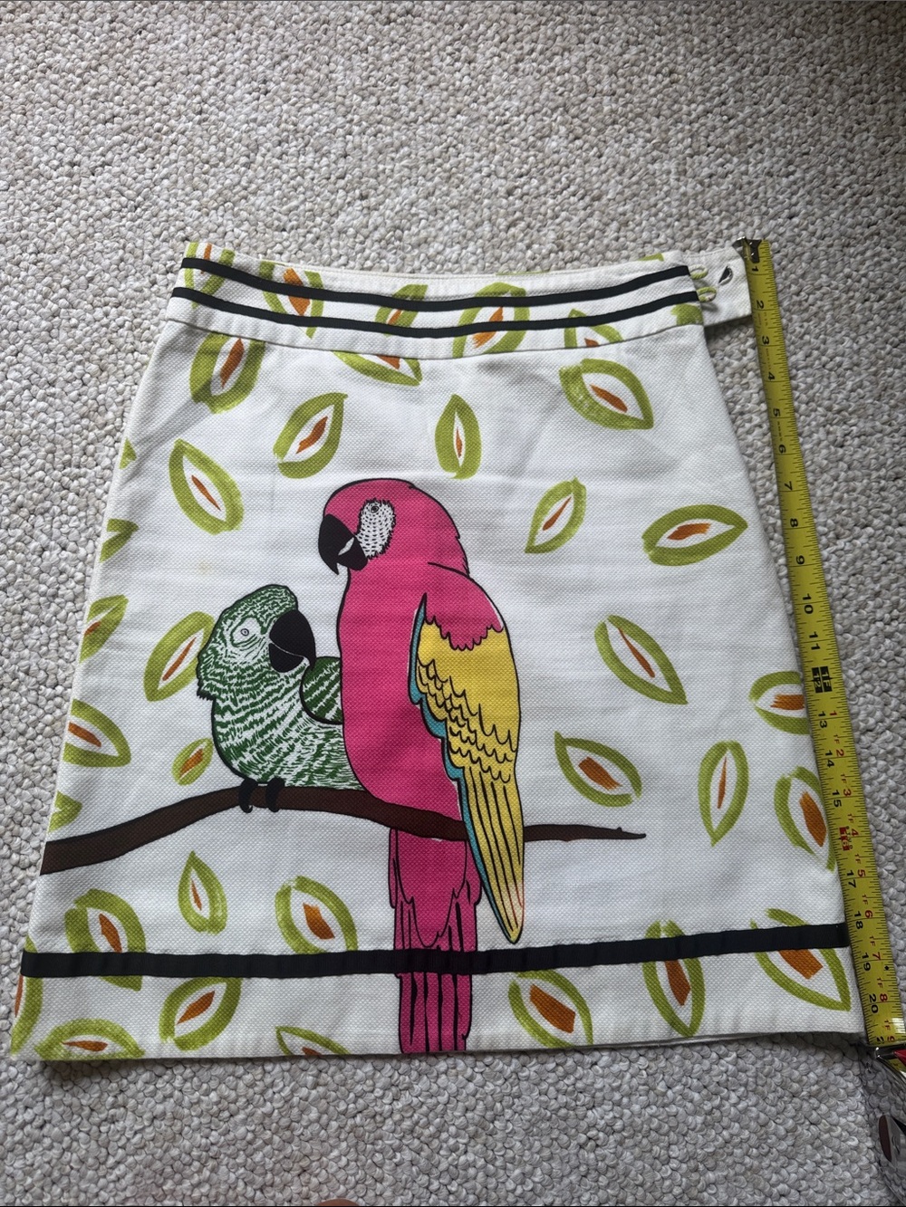 Edme & Esyllte Anthropologie White Skirt with Pink & Green Parrot Motif 0P